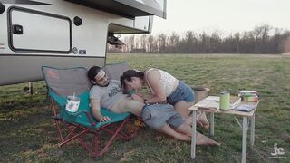 Would u go camping with us? Quick outdoor screw PAWG creampie