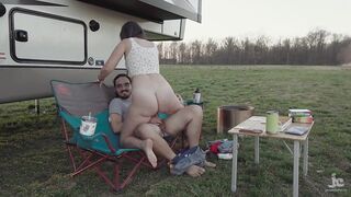 Would u go camping with us? Quick outdoor screw PAWG creampie