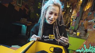 UNBOXING - Pornhub REWARDS 2020 - Anuskatzz unbox her Pornhub present - SFW, ink , tattoo, bodymod