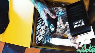 UNBOXING - Pornhub REWARDS 2020 - Anuskatzz unbox her Pornhub present - SFW, ink , tattoo, bodymod