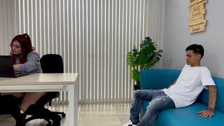 Terapeuta mother I'd like to fuck se folla a un Nerd hunk en su Oficina, Colombiana Curvy, Creampie vaginal! Danyel Mast