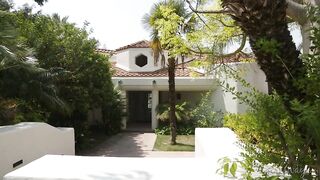 Gia Paige wants the tattoo artist's pussy!