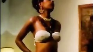 SENSUAL INTERRACIAL MASSAGE