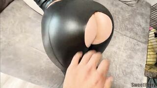Hotty in ripped leather leggings sits on my dick and asks me to cum on her butt