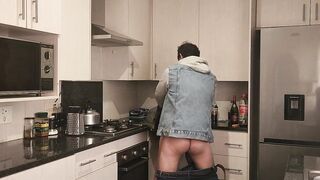 Screwing my concupiscent stepsister in the kitchen and giving her the creampie this babe merits