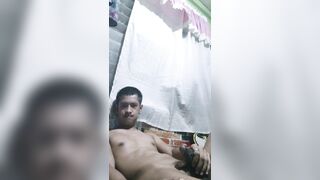 Playing my dong untill i cum (Nilaro ko tite ko hanggang labasan).