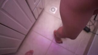 Juegos calientes en el baño - Episodio 12 - Entrenamiento de fetiches