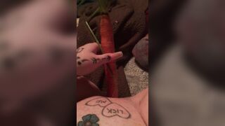 Carrot in twat