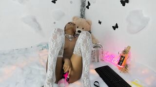 awaiting to be whipped for not being submissive to u, compliant to u