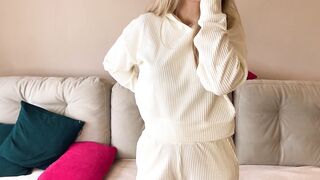 Пасынок Нагло Трахнул Мачеху Во Время Массажа - Русское Любительское с Разговорами