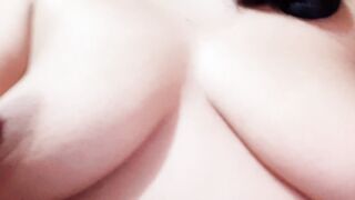 I eat my dick and it comes so fast