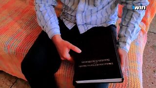 REAL! STRANGER COMES TO ME TO READ THE BIBLE AND I END UP SUCKING AND SCREWING HIS RAMROD UNTIL I CUM.