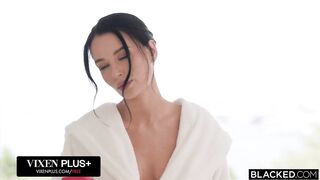 Milena can pursue throughout with the vacation, this babe can chase throughout with separation, and even if Milena doesn't sign the papers this babe can discover some other way to let her ex know it's over.