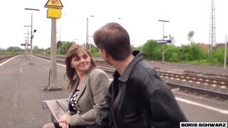 BORIS SCHWARZ: Aged Pick-Up! Granny opens her legs for youthful wang