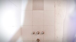 Descontrol en el baño PT2 - Hawt N1 fast hand job