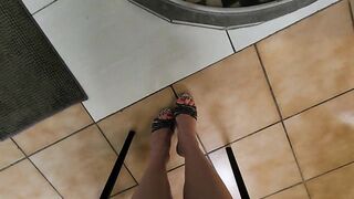 Girlfriend teases me to cum on her feet in the shower