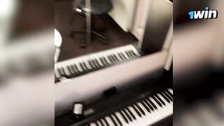 Epic Gym Rencounter: Unleash Excitement with a Breathtaking Fitness Angel