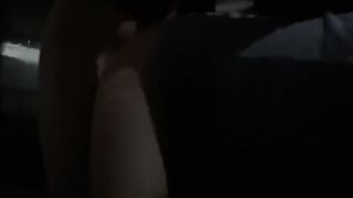 Le pido más mientras me pone en cuatro