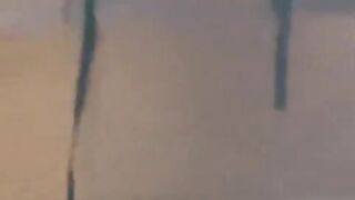 el vecino me hace gemir muy rico mientras mi novio no está