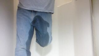 Pissing Jeans running from the garden