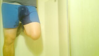 Pissing & washing off in the shower