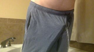 Final pissing in the tub of the night