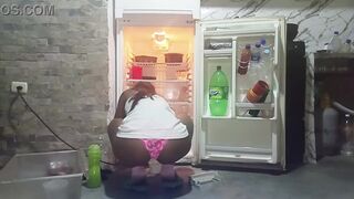 Cleaning lady's butt - I met her on Sxhorny.com