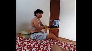 Real homemade sex with 2 sweethearts, my raunchy dream comes true: two very sexy hotties sucking my shlong.