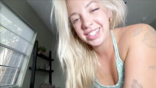 Helping My Pleasing Golden-haired Step Sis Get Over A Breakeup : Lola Cheeks : Bawdy Tale : Danny Foul