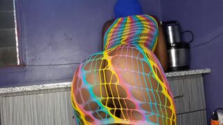 Step brother drilled his step sis when that babe was cooking in the kitchen