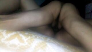 mientras su marido no esta lo hace con un desconocido que nos gusta antes de que llegue