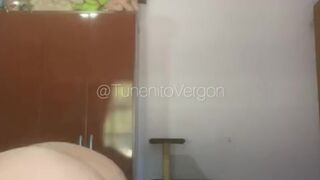 Latin babe Hermosa le encanta sentir una Verga dentro de su Coño