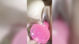 Morocha se despierta Sexy y con la Concha toda Mojada