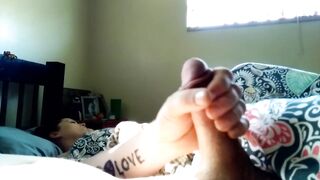 Wanking next to Autumn whilst this babe in couch