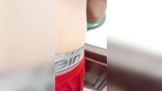 Espiando al novio de mi madre