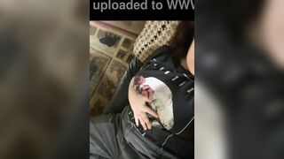 5 minutes of farts, queefs and twerking!