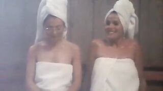 LESBIAN SAUNA