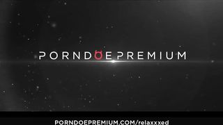 RELAXXXED - Erotic oiled up massage with lesbian blondes