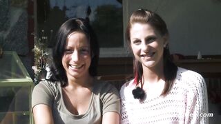 Mia und Sara treiben es im Grunen