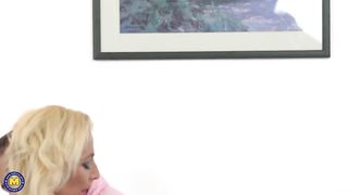 Mature mothers fuck beautiful teen daughters