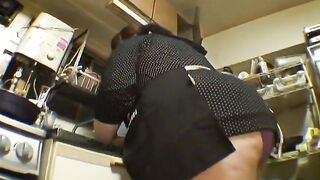 Hi mom is time to smell your ass