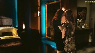Julianne Moore And Amanda Seyfried Lesbian Sex In Chloe