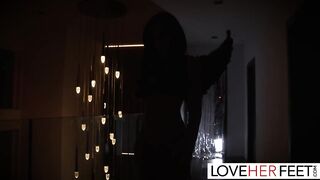 Putting On A Intimate Show