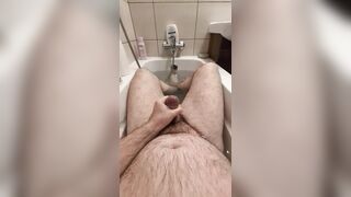 Consummate ending to a relaxing bathroom ????????