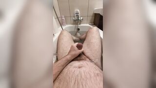 Consummate ending to a relaxing bathroom ????????