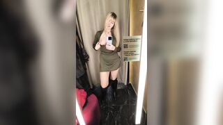 A NICE-LOOKING rISKY mother I'd like to fuck sQUIRT