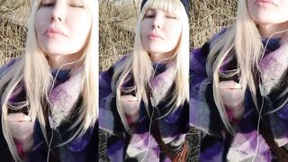 HOWDY PEOPLE, WHAT A WORTHY DAY) WATCH MY TIT?)