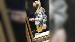 A cute mother i'd like to fuck, café masturbation