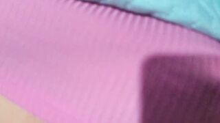 Qué rico se mi Hijastra Mientras Vemos la TV! Me la cojo por zorra y le gusta