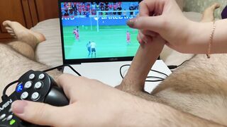 This guy tries to play FIFA whilst this babe plays with his WEENIE!!! (Chap Town vs Liverpool)